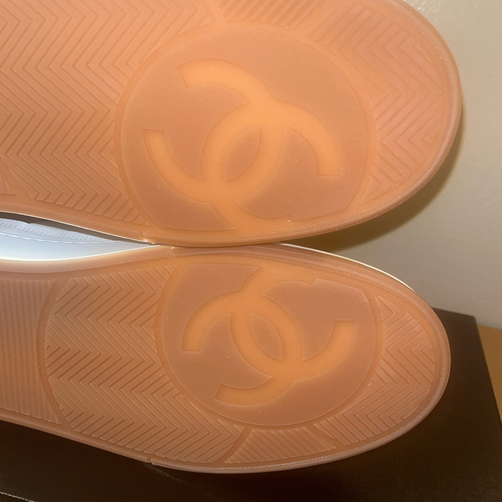 Authentic Chanel Men’s Calfskin & Patent Leather sneakers size 46 - Picture 8 of 14